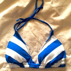Women’s bathing suit top Small